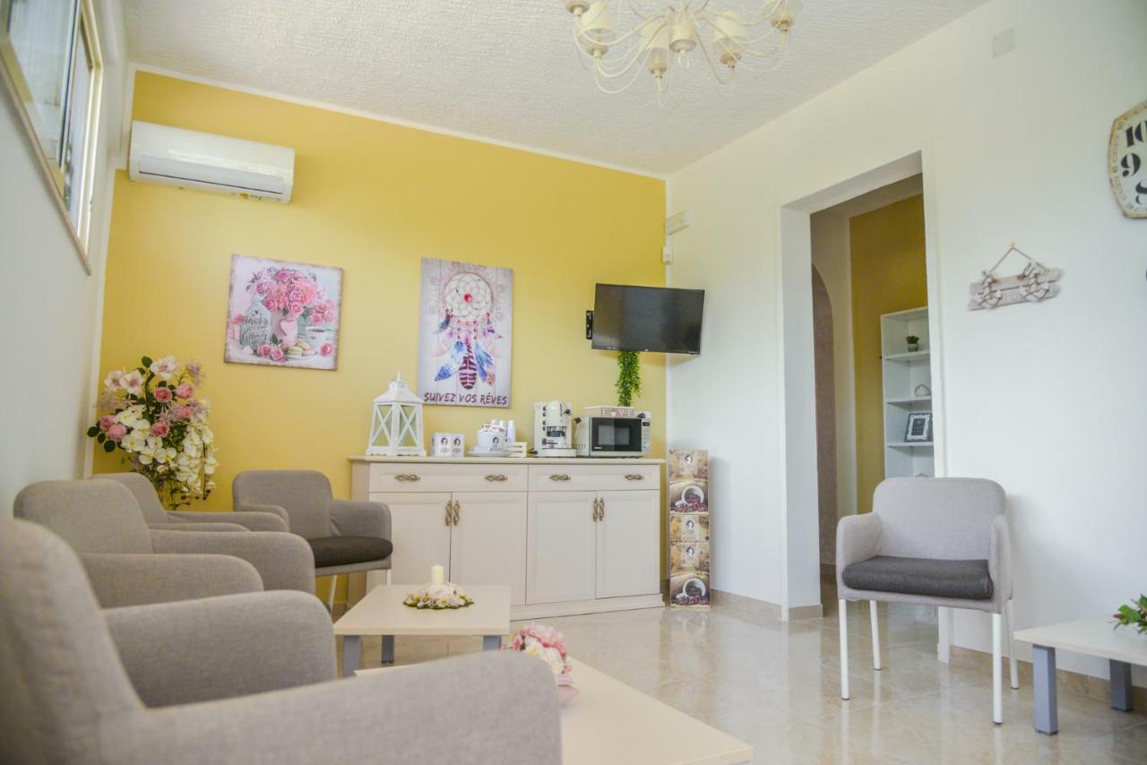 Villa Milla Monacizzo ภายนอก รูปภาพ